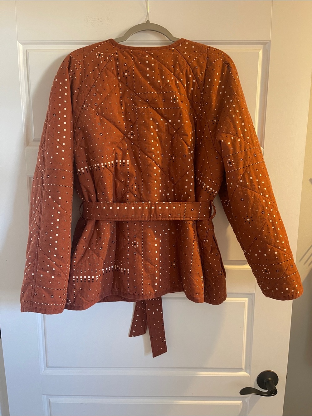 Madewell Quilted Button-Front Jacket in Burnt Orange - Picture 4 of 9